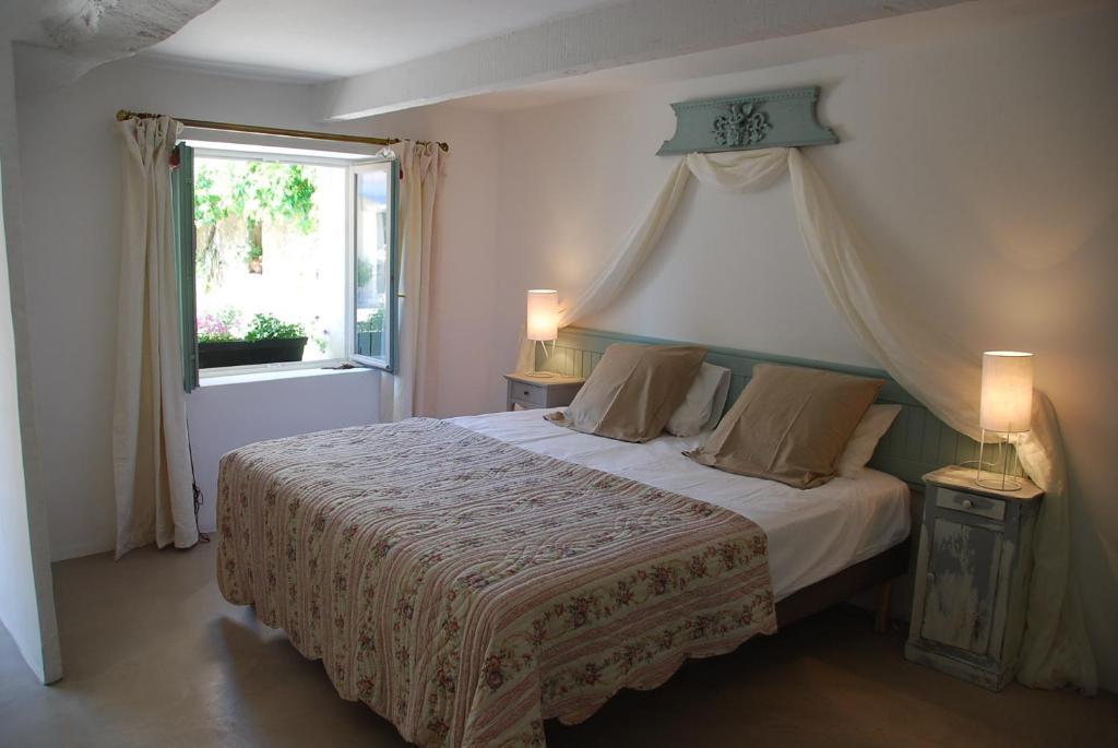 לינה וארוחת בוקר Le Domaine Saint Jean חדר תמונה
